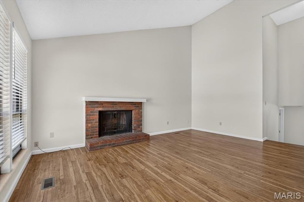 11 Bayside Ct #11 - Photo 6 of 34