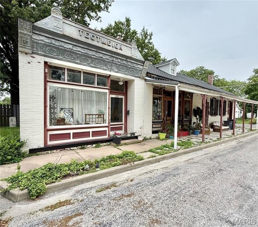 301 W Laurel St - Photo 3 of 42