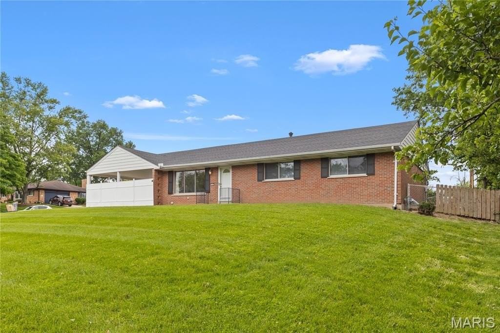 1001 Schulte Rd - Photo 2 of 27