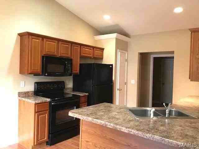 1050 Notting Hill Ct - Photo 4 of 13