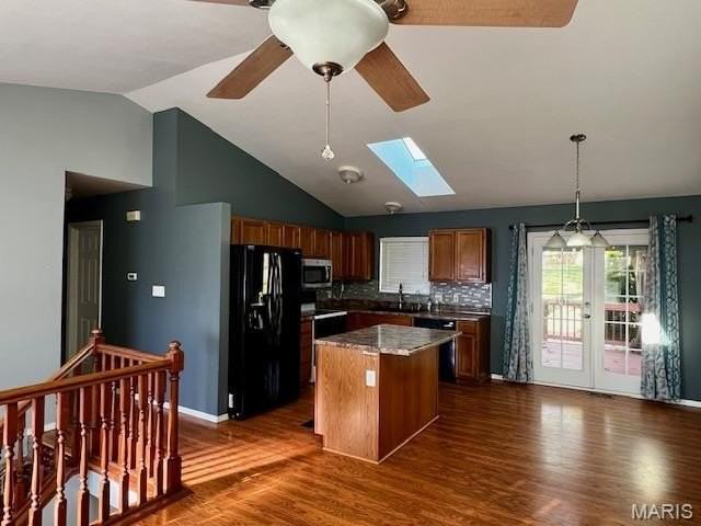 118 Hillside Mdws - Photo 4 of 5