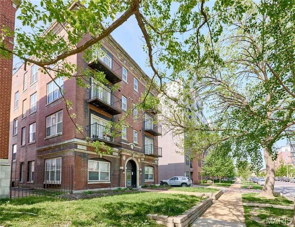 5500 Pershing Ave #33 - Photo 3 of 37