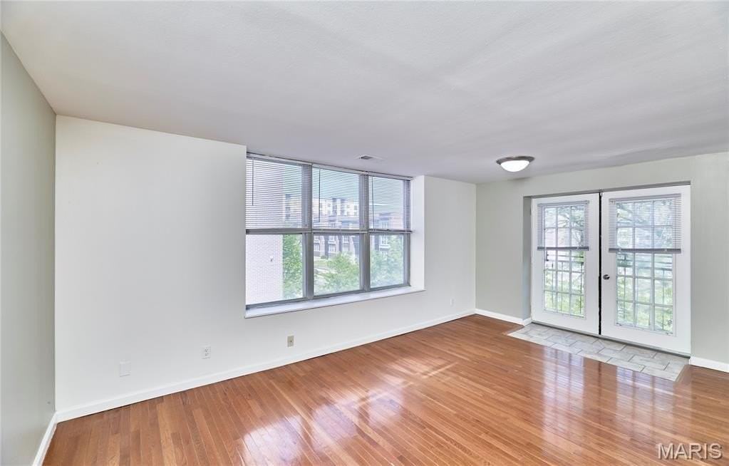 5500 Pershing Ave #33 - Photo 7 of 37