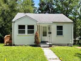 featured image of 7121 Lamont Dr
