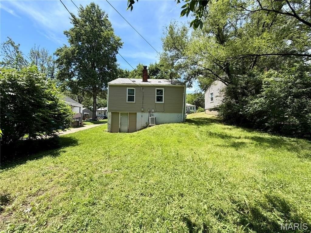 7121 Lamont Dr - Photo 6 of 30