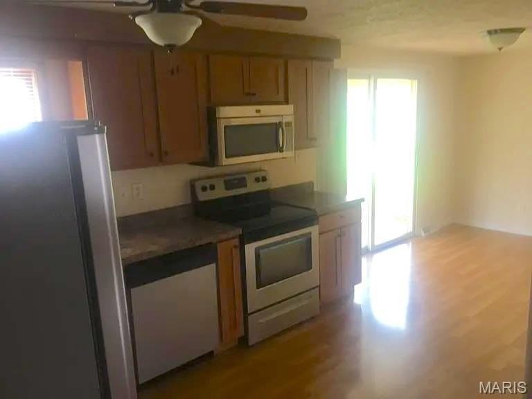 309 Ash St - Photo 4 of 12