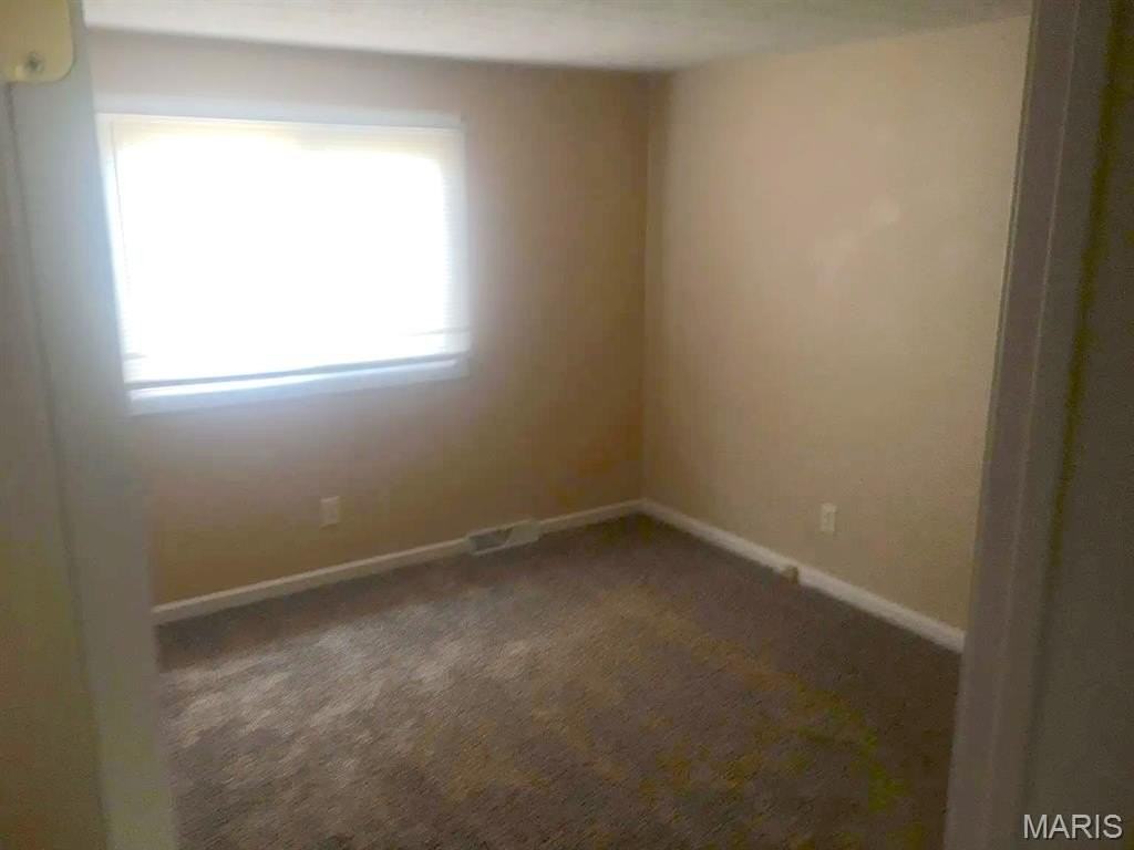 309 Ash St - Photo 7 of 12