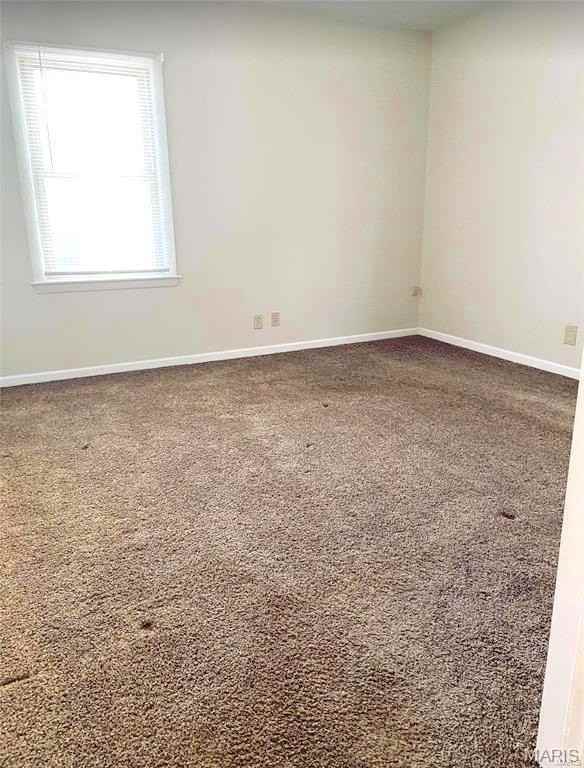 308 Amhurst Dr - Photo 6 of 11
