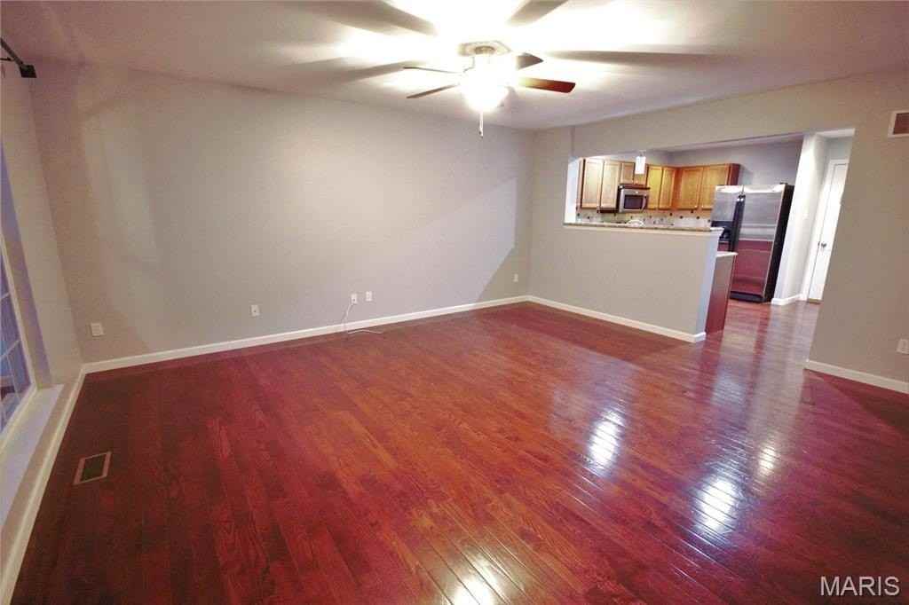 236 Countryshire Dr - Photo 2 of 11
