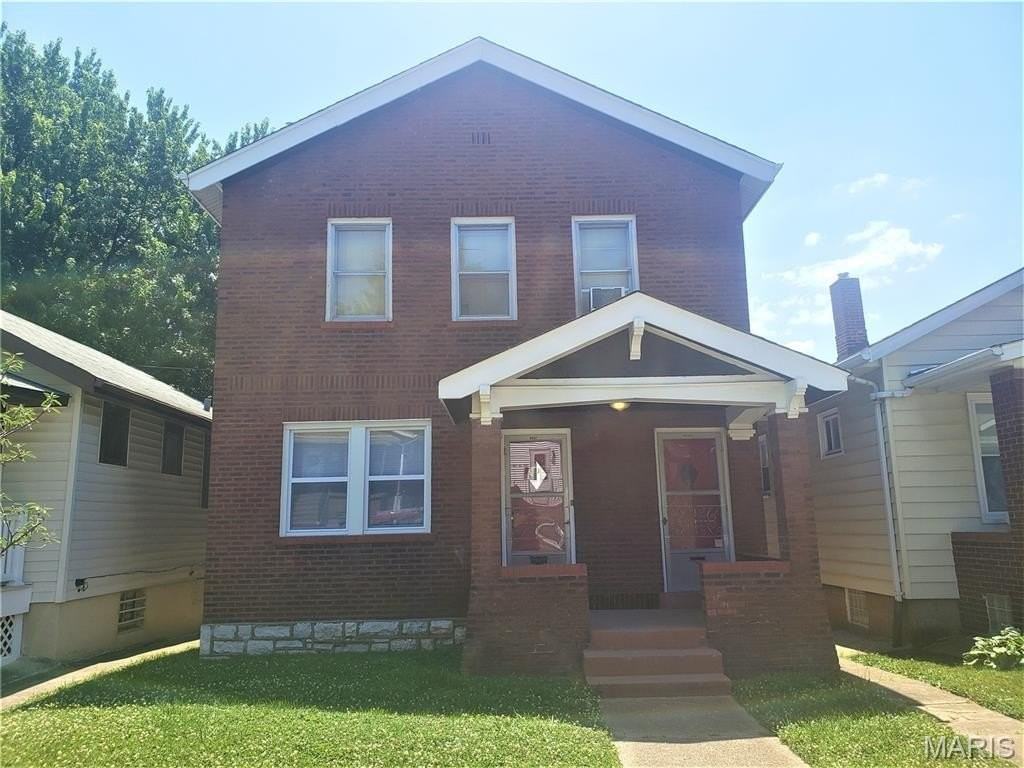 4634 Ray Ave