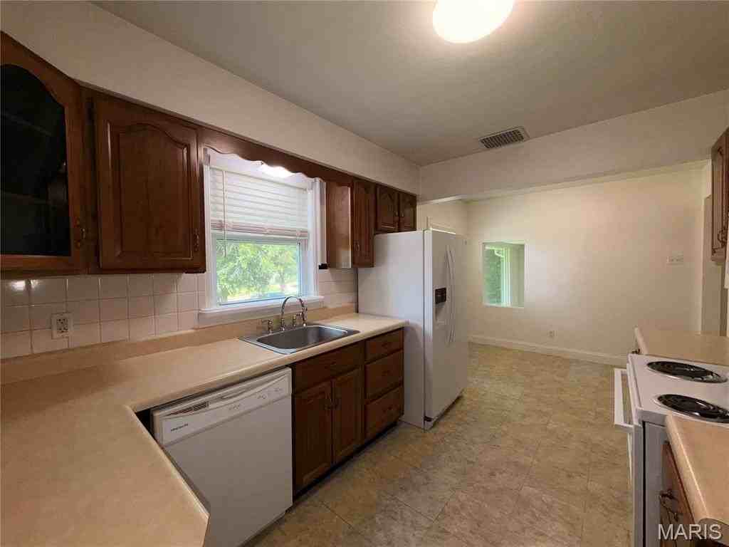 600 Forder Rd - Photo 7 of 17