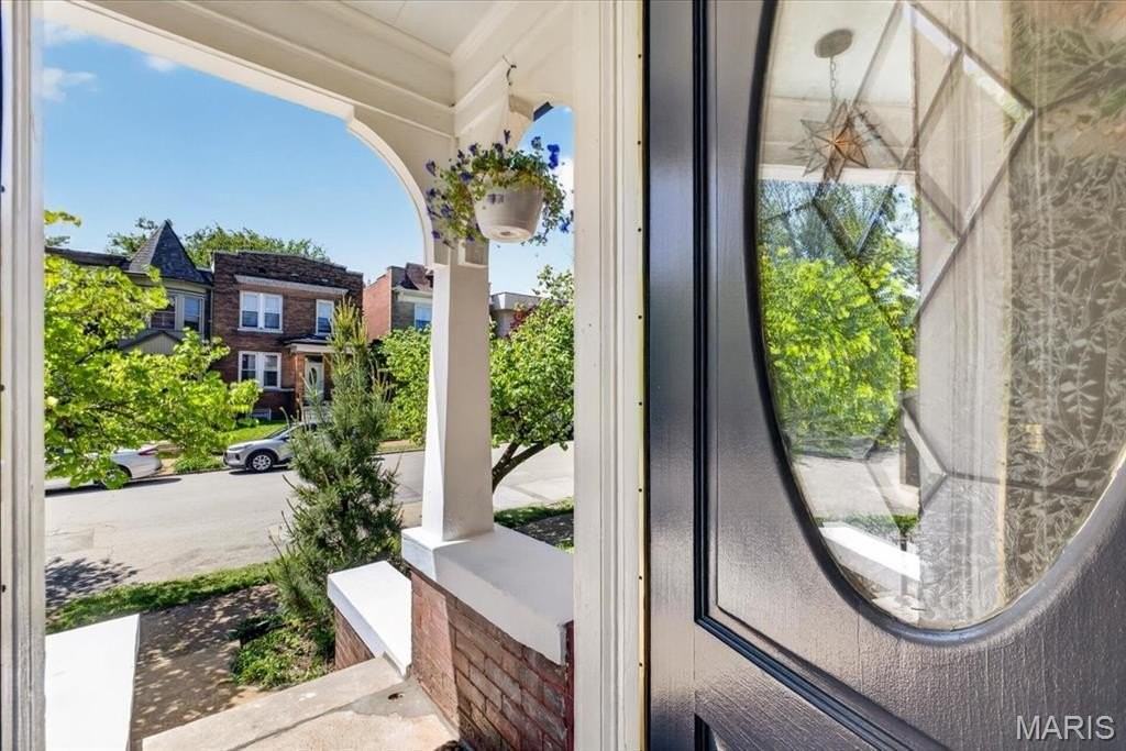 4161 Flad Ave - Photo 3 of 43