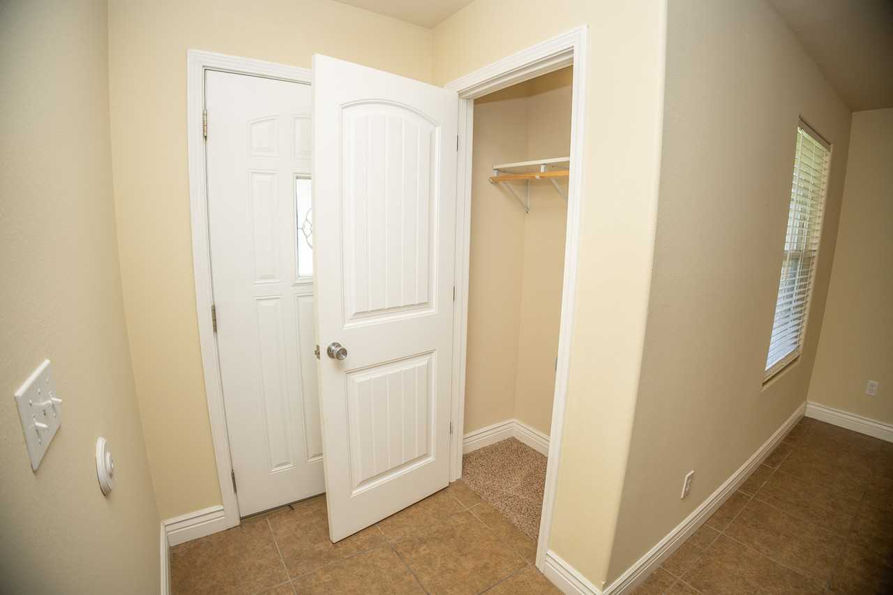 165 Rylee Cir #B - Photo 4 of 20