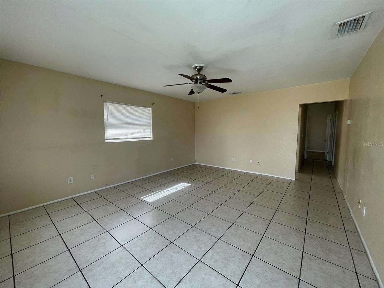 3305 13th Ave W - Photo 5 of 26