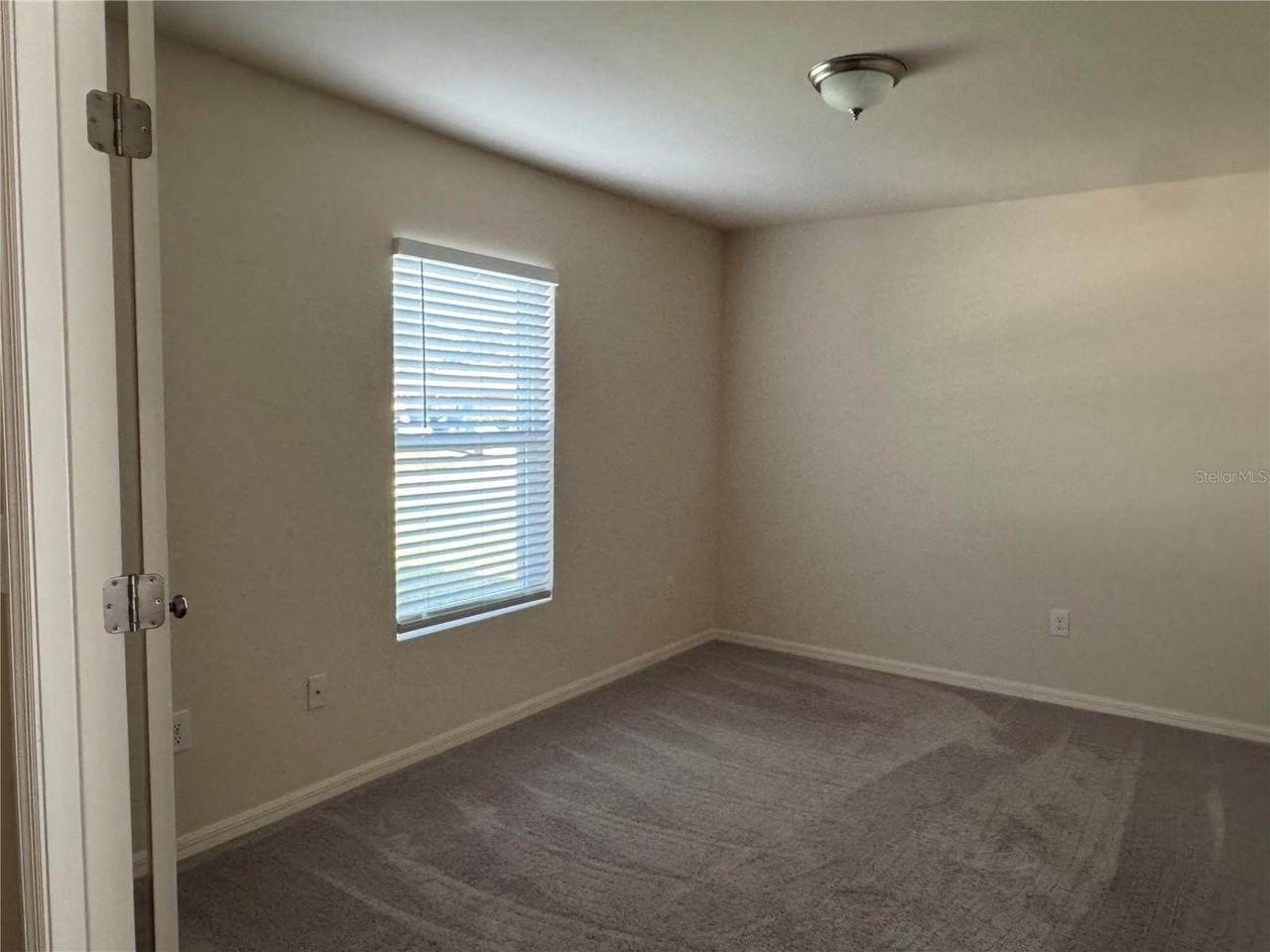 1271 S Mcduff St - Photo 3 of 27