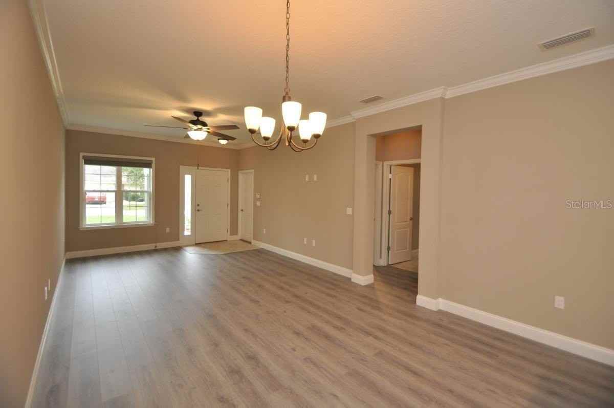 11 Ullynn Pl #B - Photo 5 of 17