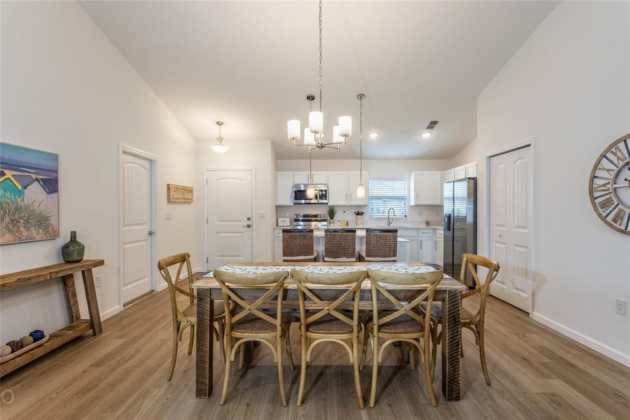 43 Freeland Ln - Photo 2 of 33