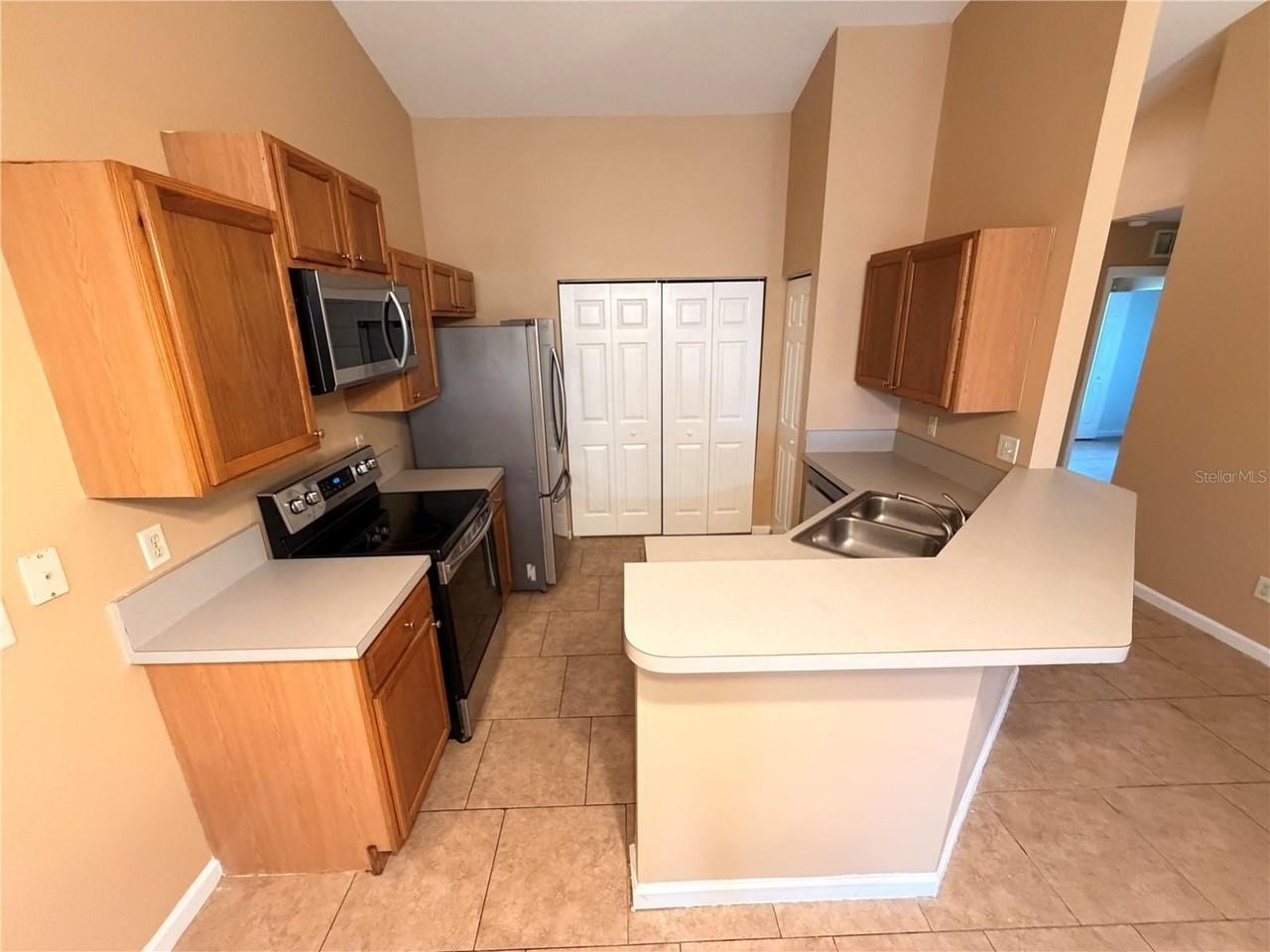24 Ryall Ln - Photo 4 of 17