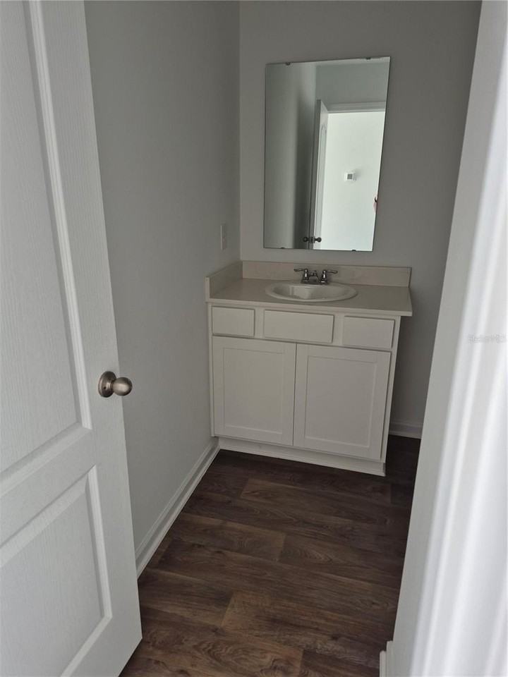 7 Ryall Ln #B - Photo 5 of 22