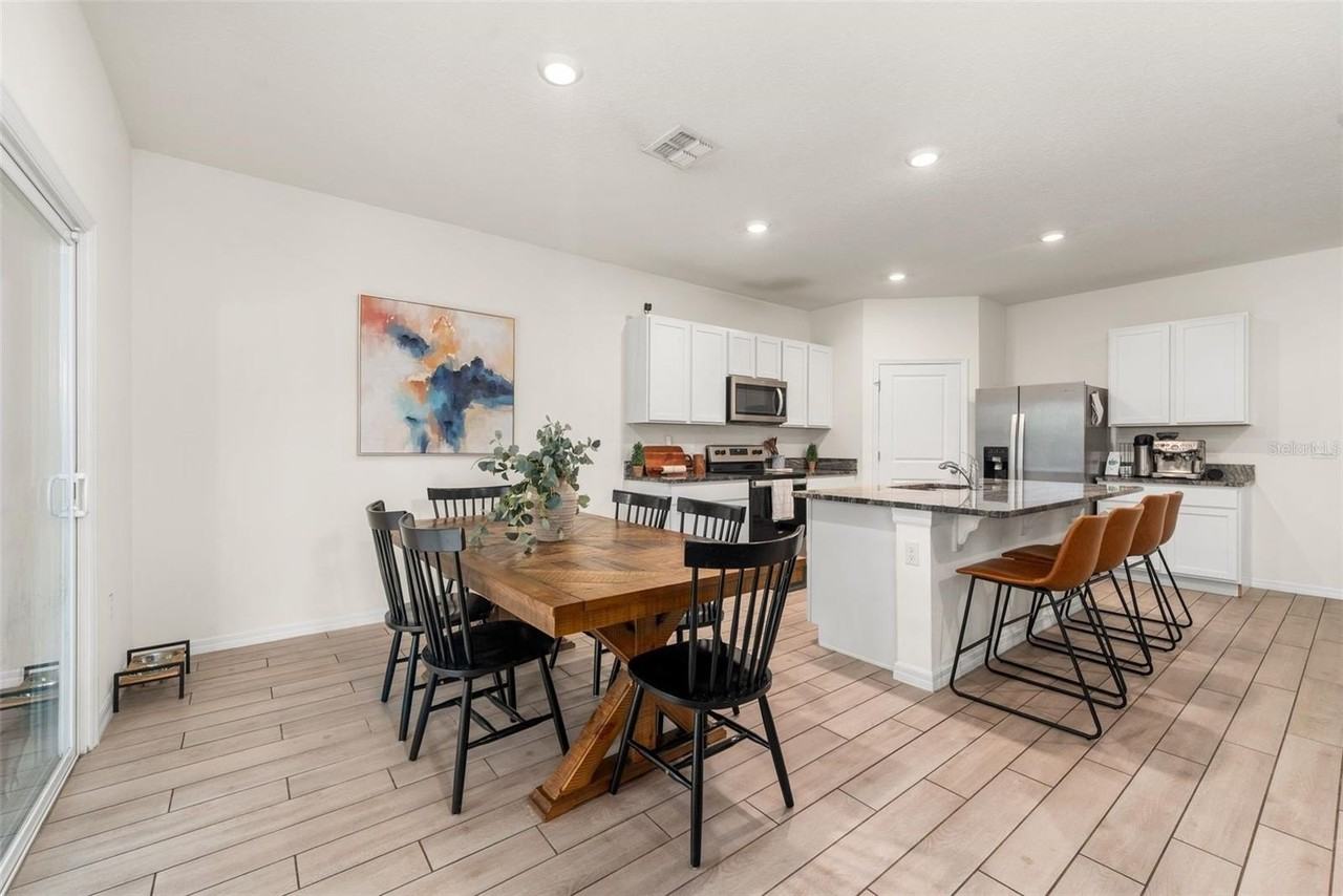 1443 Nw 140th Way - Photo 6 of 25