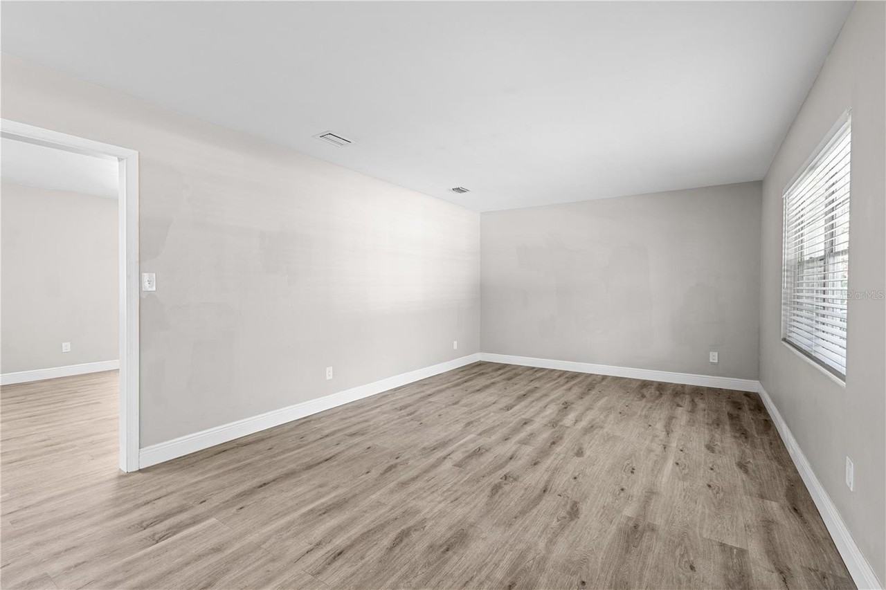 121 Nw 29th St - Photo 6 of 32