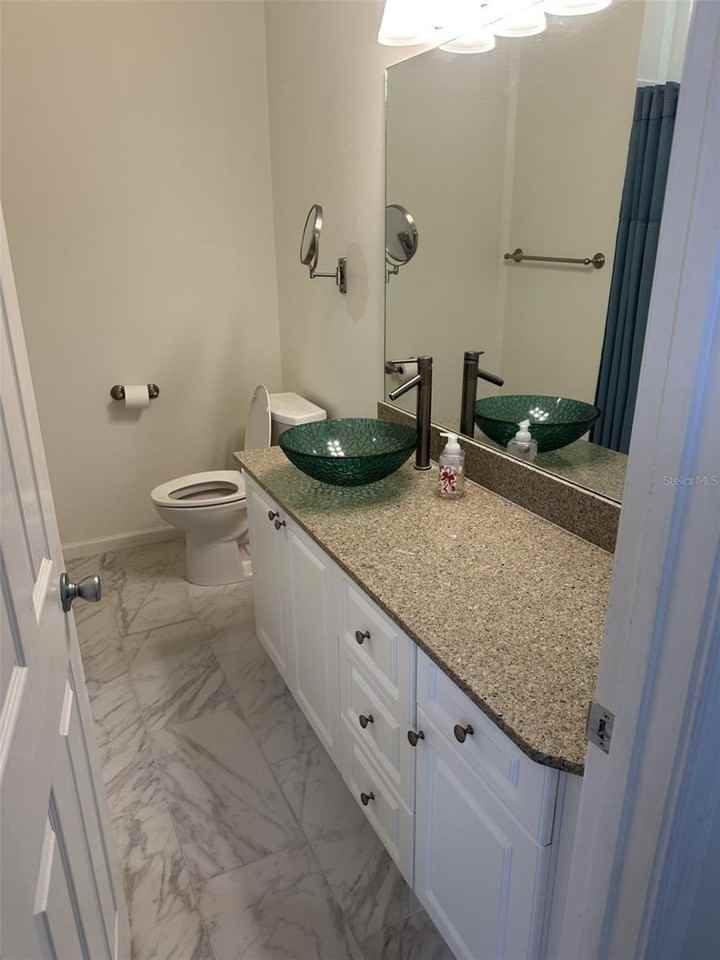 5202 Sw 91st Ter #B - Photo 6 of 11