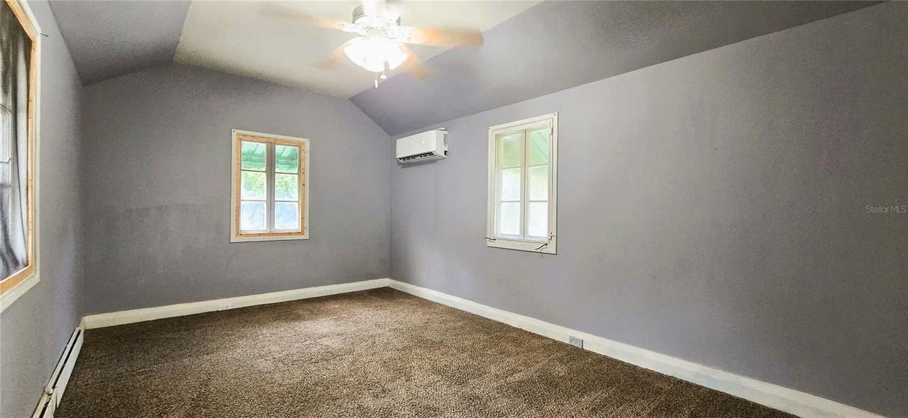 240 Masterpiece Rd - Photo 6 of 18