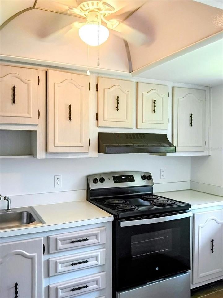 333 Lake Howard Dr Nw #312C - Photo 5 of 19