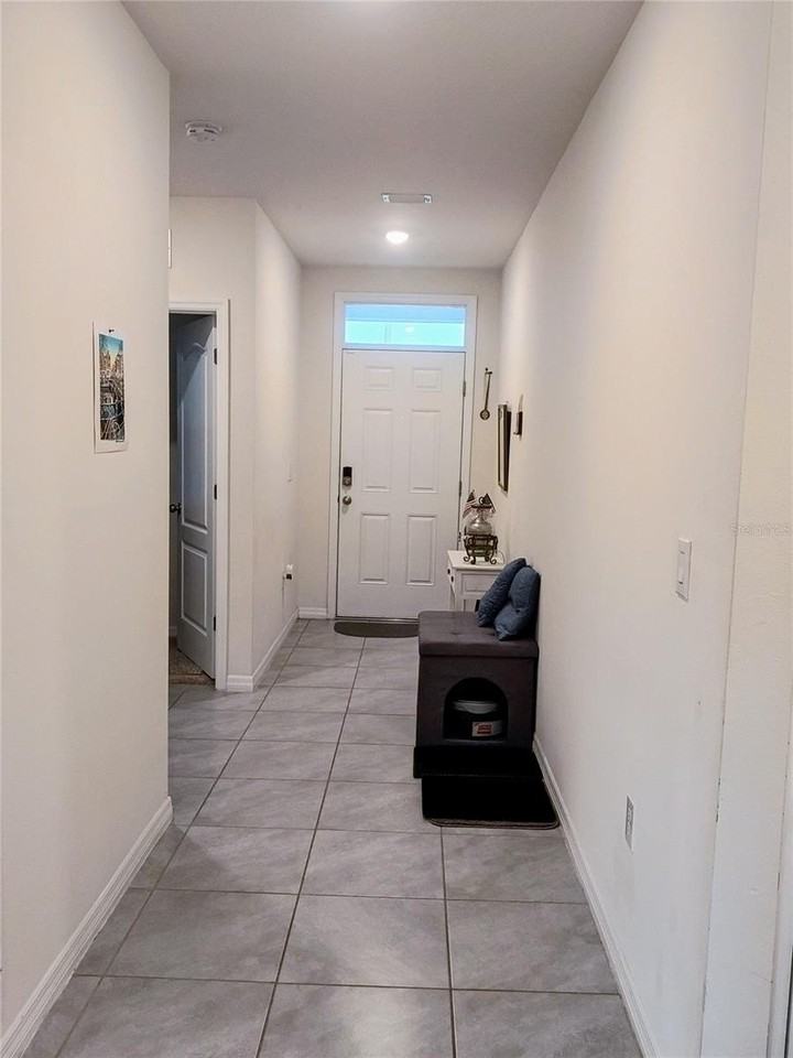 409 Corso Loop - Photo 2 of 17