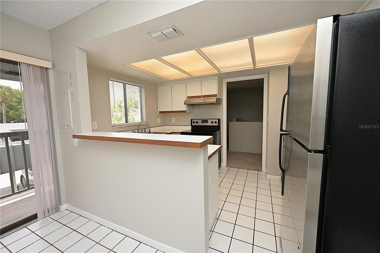 1808 Village Ct - Photo 3 of 41