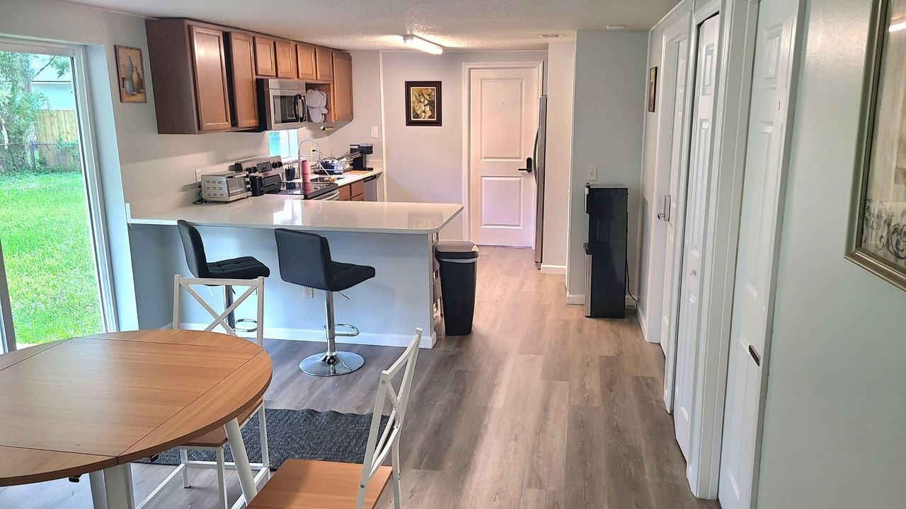 Cole Rd - Photo 5 of 17