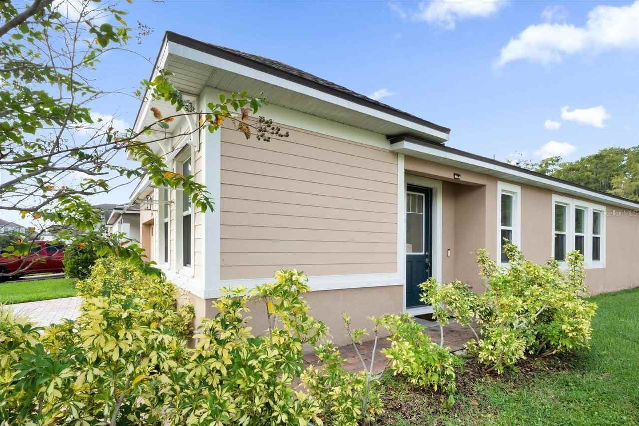 2444 Varenna Loop - Photo 2 of 27