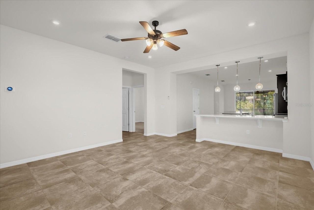 2444 Varenna Loop - Photo 4 of 27