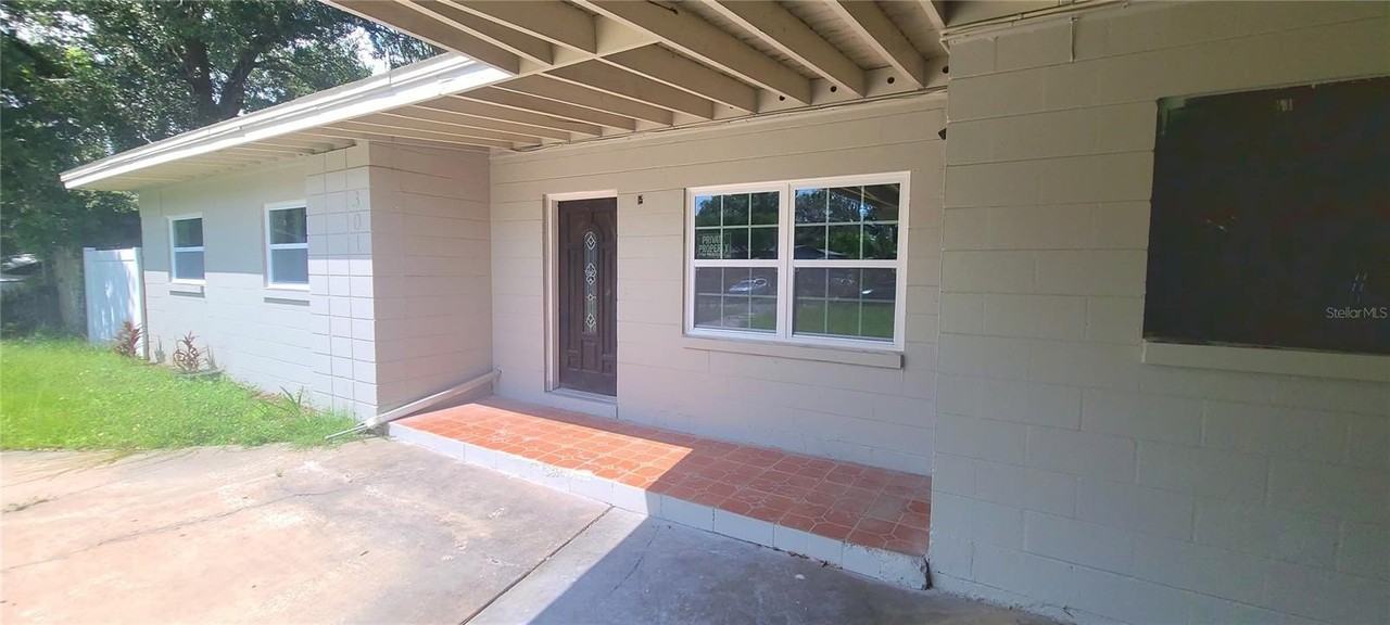 301 Hope Cir - Photo 2 of 10