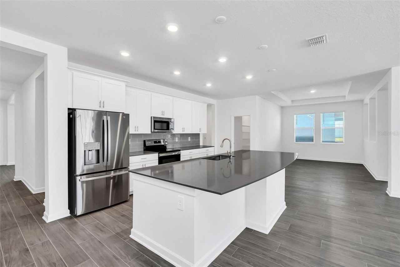 5768 Stephens Rd - Photo 7 of 50