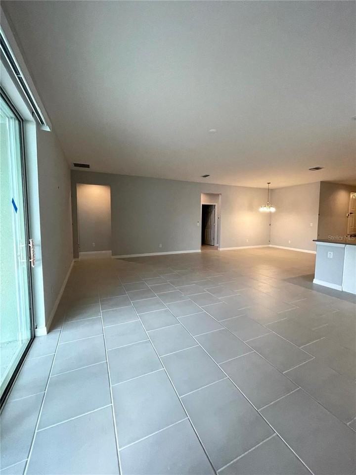 1415 Grassland Ave - Photo 3 of 22