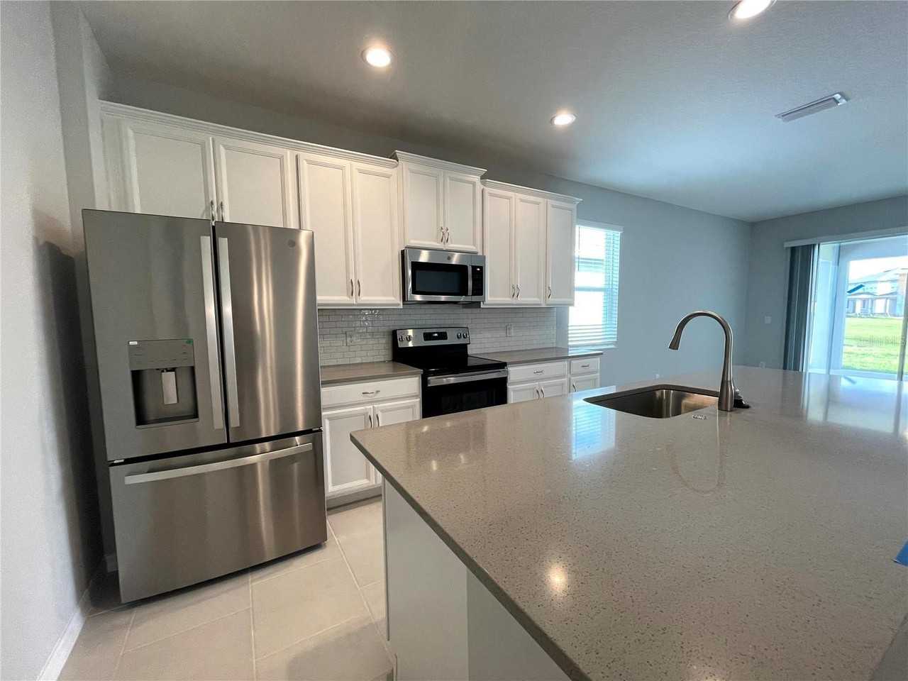 1415 Grassland Ave - Photo 7 of 22