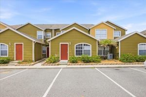 featured image of 713 Washington Palm Loop