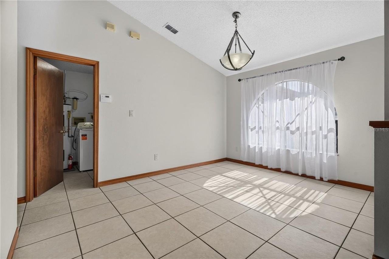 4059 Waterview Loop - Photo 5 of 47