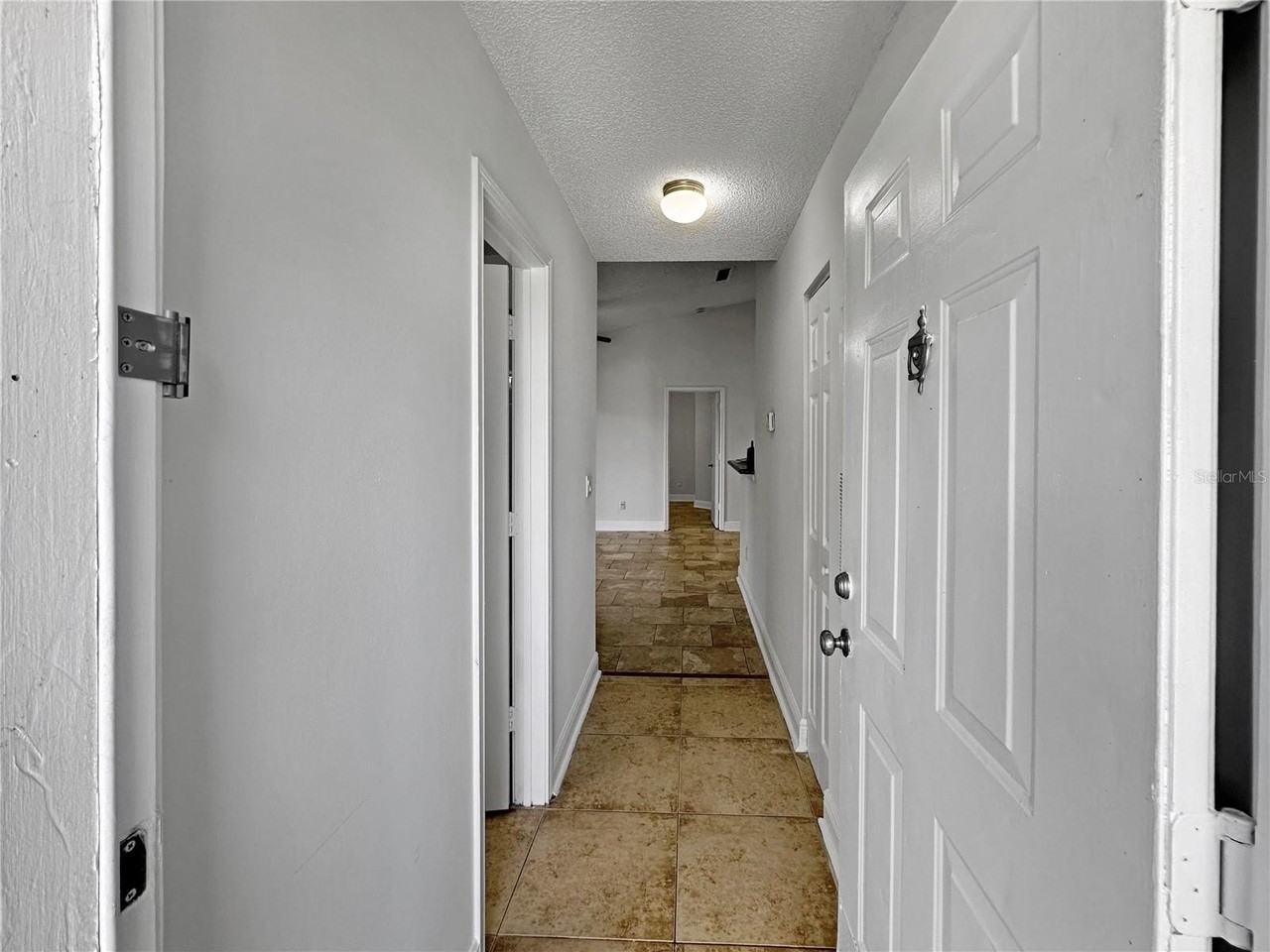 708 Secret Harbor Ln #204 - Photo 3 of 20