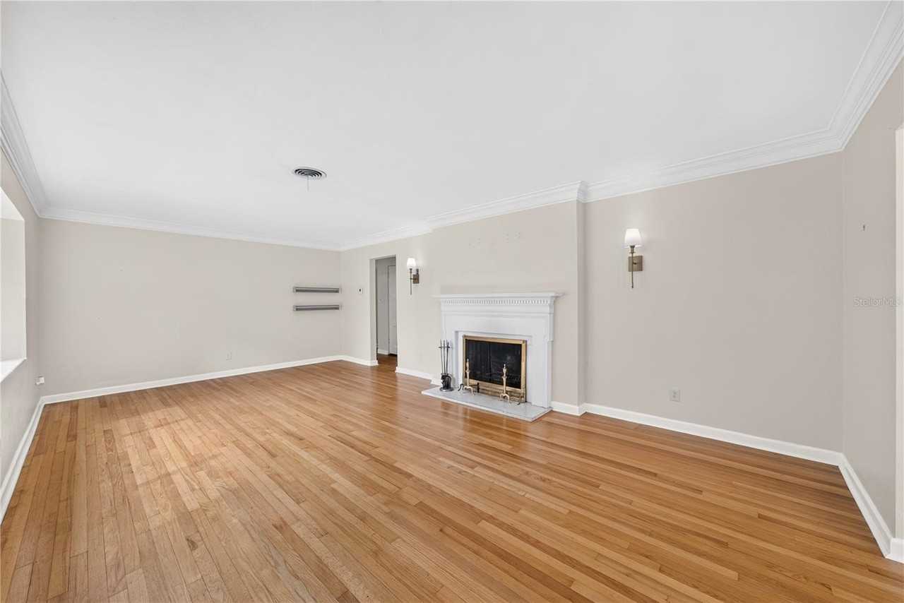 2406 Shoreham Rd - Photo 3 of 35