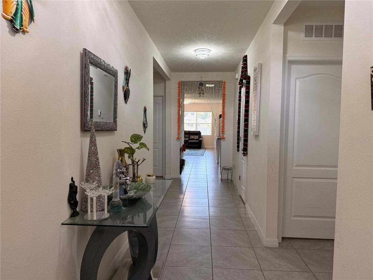 2250 Hidden Palm Dr - Photo 5 of 24