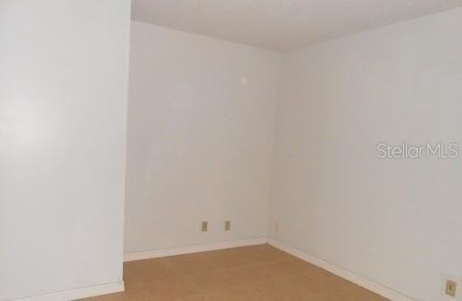2007 Kelley Ave - Photo 7 of 10