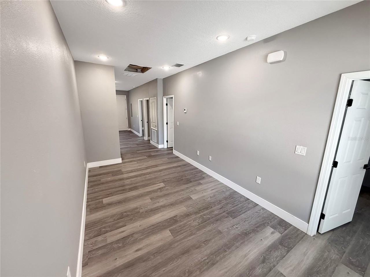 323 Pearl St #1 - Photo 6 of 35
