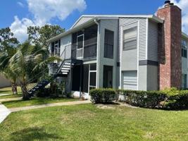 featured image of 1004 Northlake Dr #1004