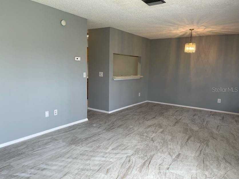 1004 Northlake Dr #1004 - Photo 5 of 21