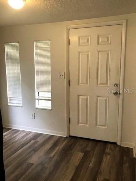 5555 Barton Dr - Photo 5 of 9