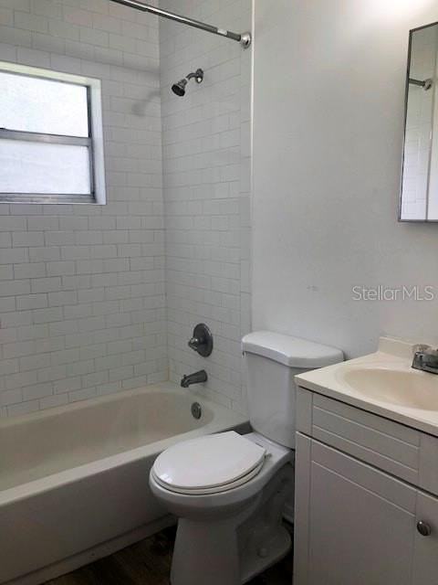 5555 Barton Dr - Photo 7 of 9