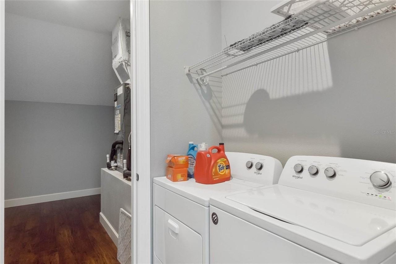 12752 S Lake Sawyer Ln - Photo 5 of 13