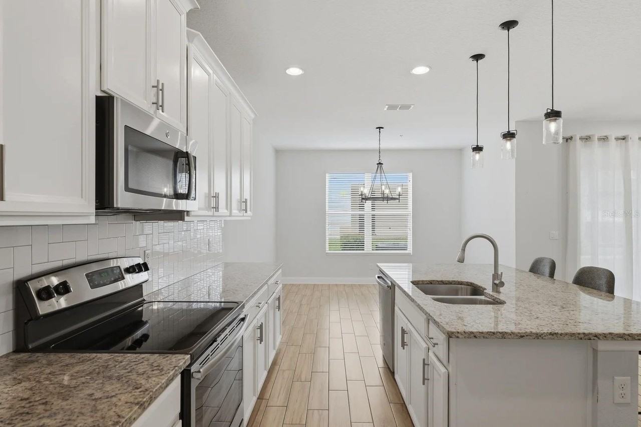 15691 Orange Harvest Loop - Photo 3 of 20